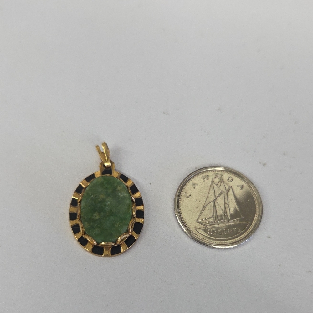 Elegant Green and Gold Pendant
